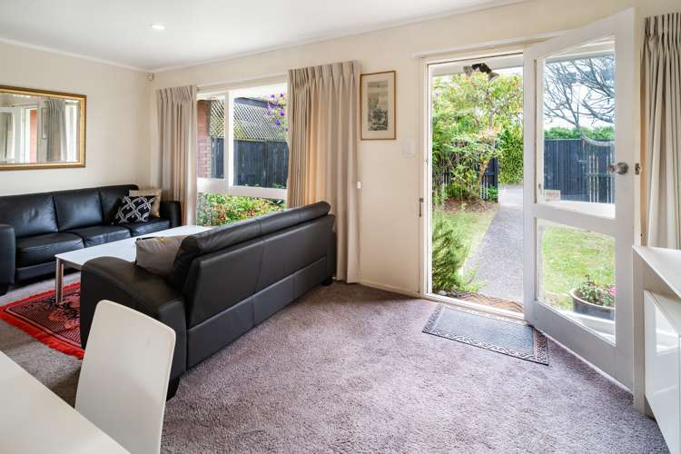 3/32 Turama Road Royal Oak_3