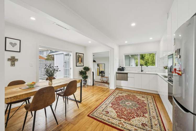 1/75 Atkinson Road Titirangi_5