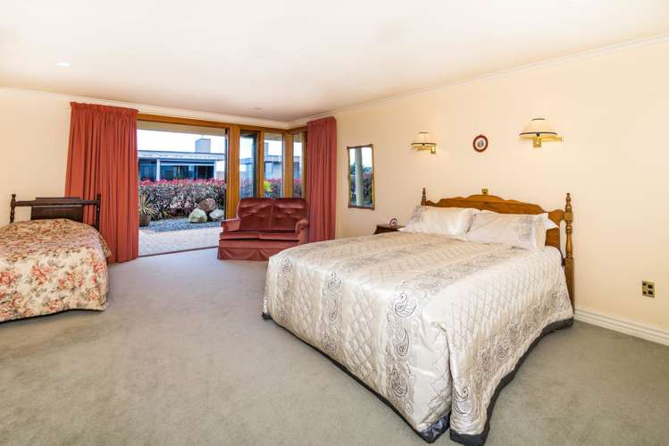 2/70 Harvey Street Waipahihi_17