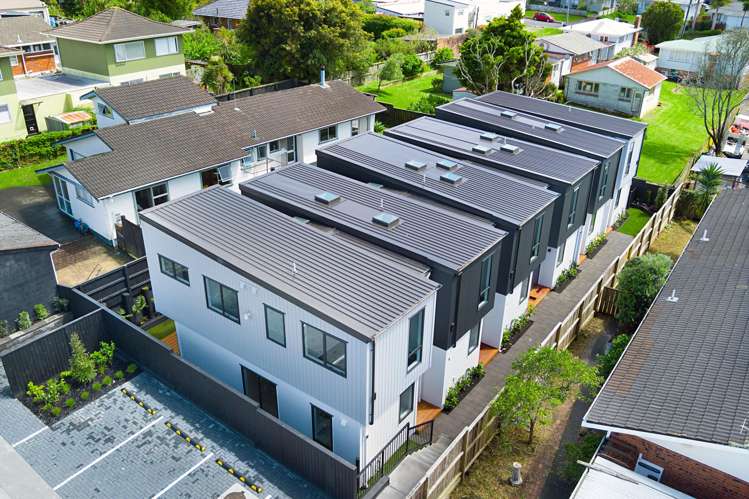 4/14 Akehurst Avenue New Lynn_13