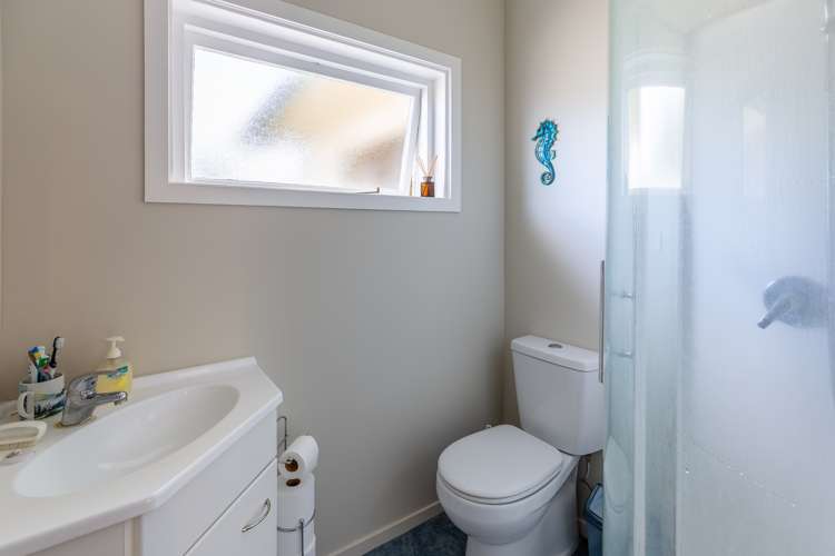 9 Holmes Street Waimate_11