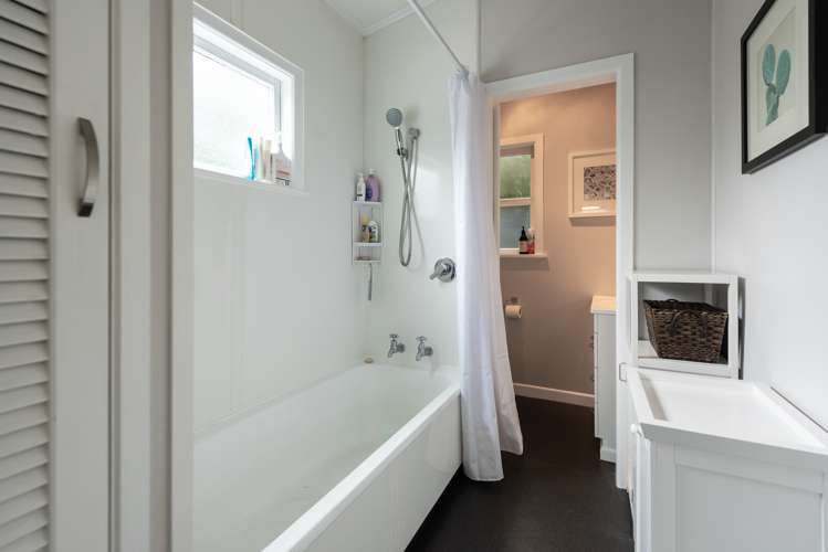 93 Freyberg Street Lyall Bay_11