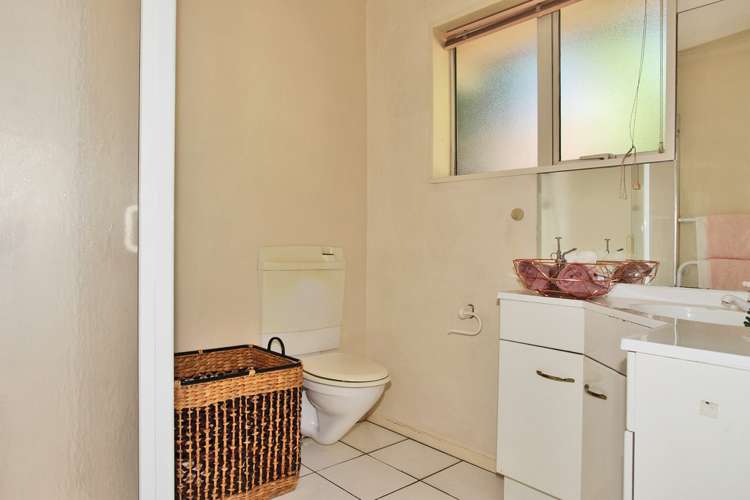 2/375 Yaldhurst Road Russley_8