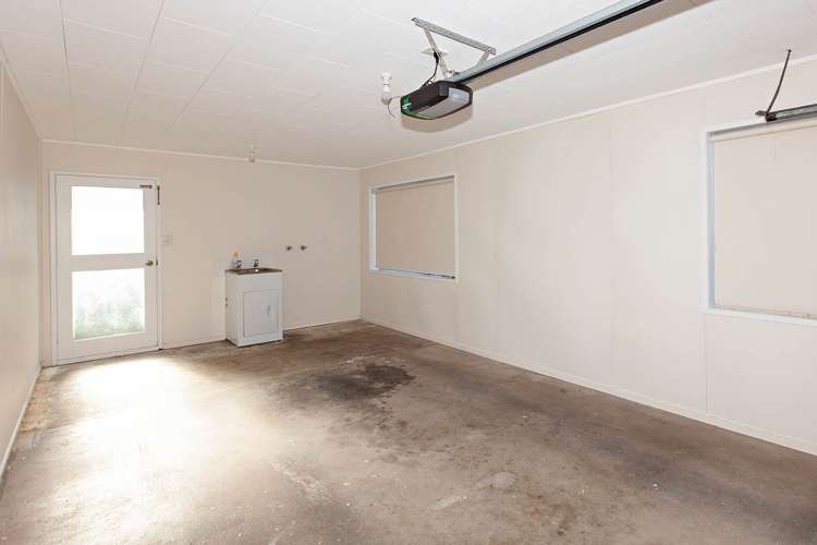 21 Diorella Drive Clover Park_7