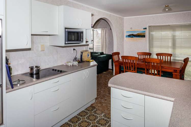 401 Sylvia Road Whangamata_10