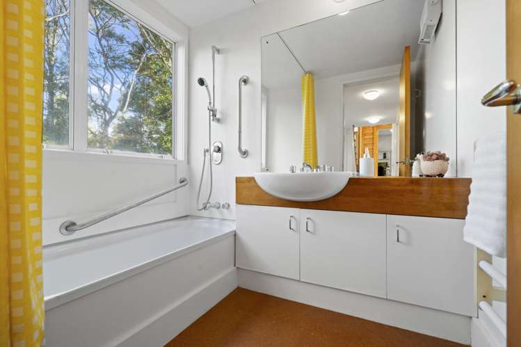 49 Park Road Titirangi_18