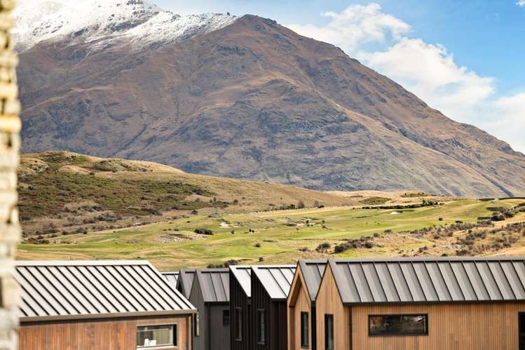 2 Taurus Lane Jacks Point_32