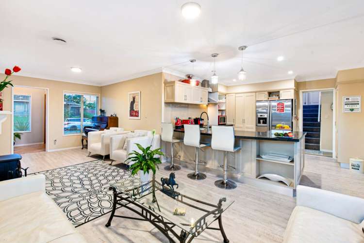 35 St Annes Crescent Wattle Downs_11