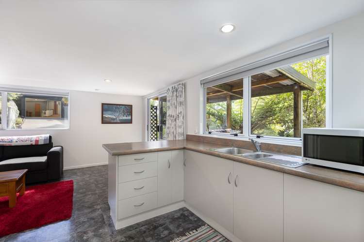 886 Kenepuru Road Mahau Sound_16