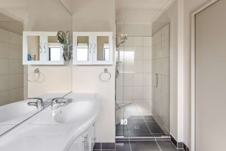 30 Lowry Place Frimley_7