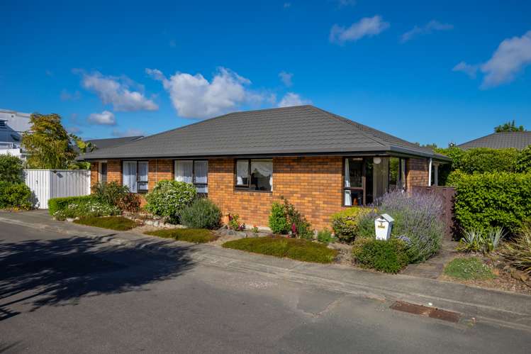 3 Pettit Place The Wood_14