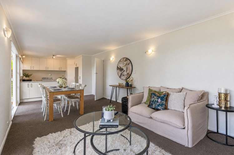 16 Montgomery Crescent Cockle Bay_8