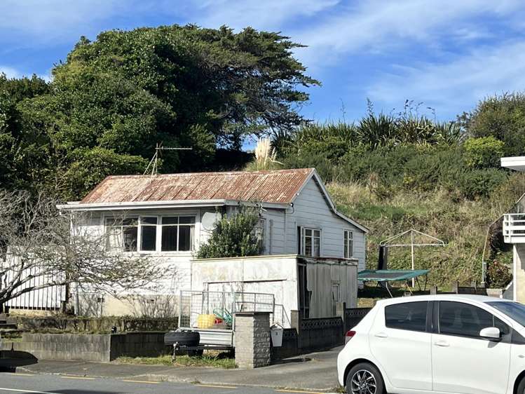 1 Titahi Bay Road Porirua_10