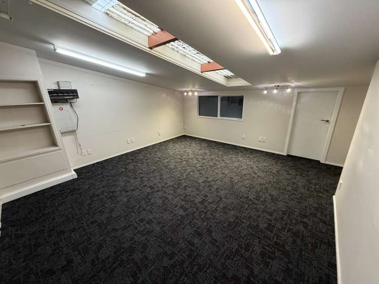 3/25 Opawa Road Waltham_4
