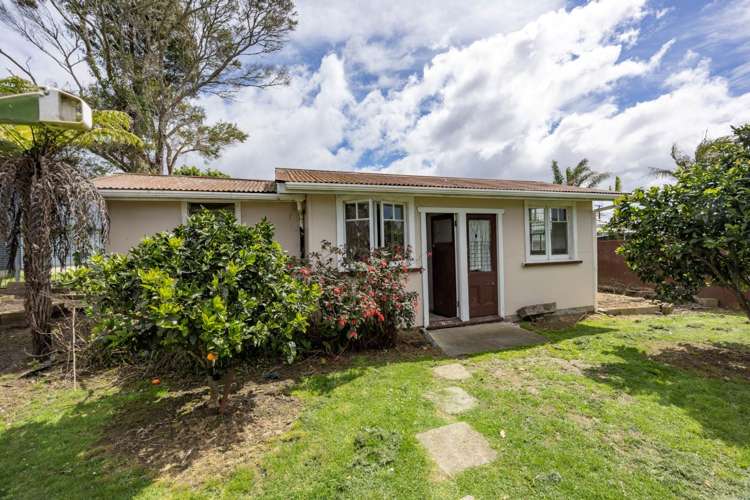 24 Vanguard Road Kelston_7