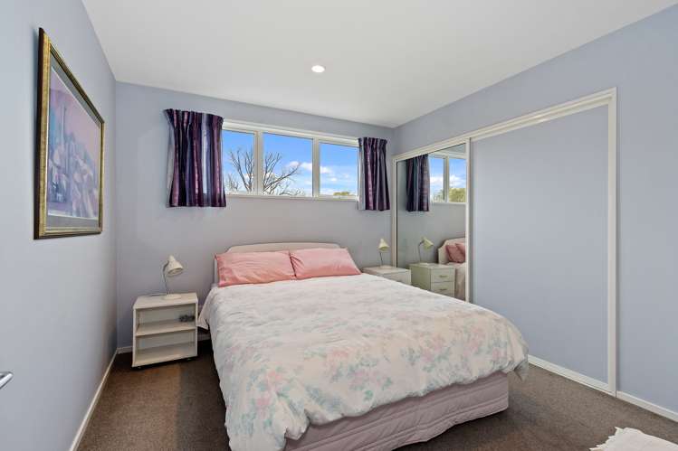 52 Broomfield Terrace Burwood_13