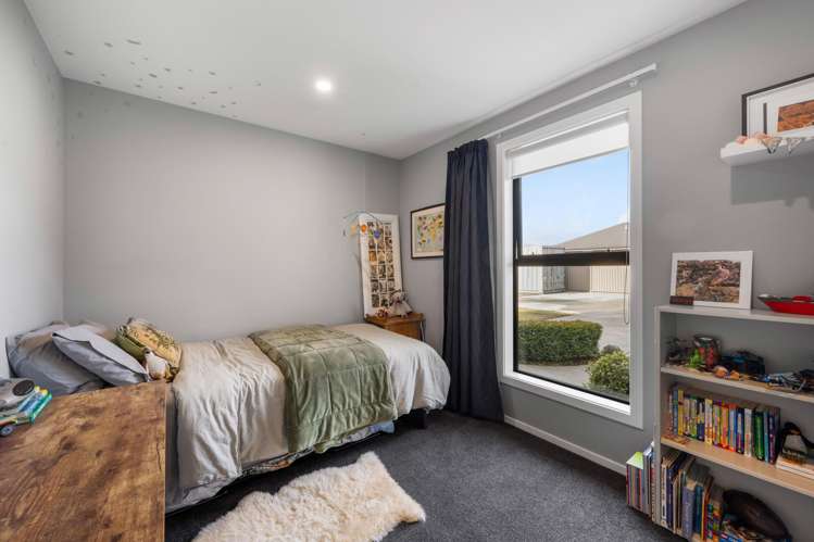 77 Larch Crescent Alexandra_32