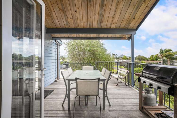 41 Holland Close Pauanui_5