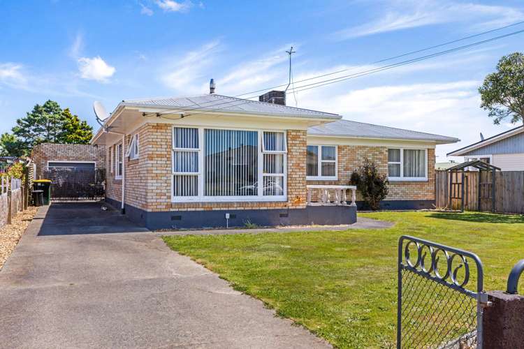 650 Queen Street East Levin_24