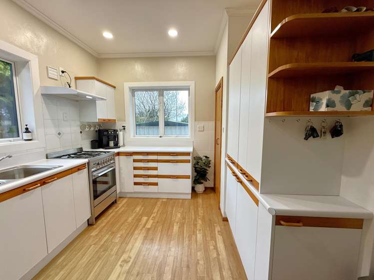 427 Queens Drive Windsor_4