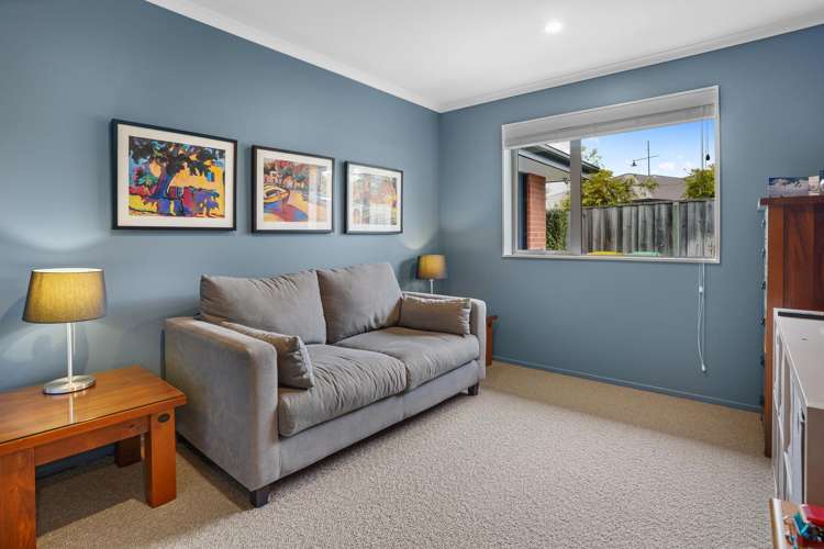 41 Pegasus Main Street Pegasus_13