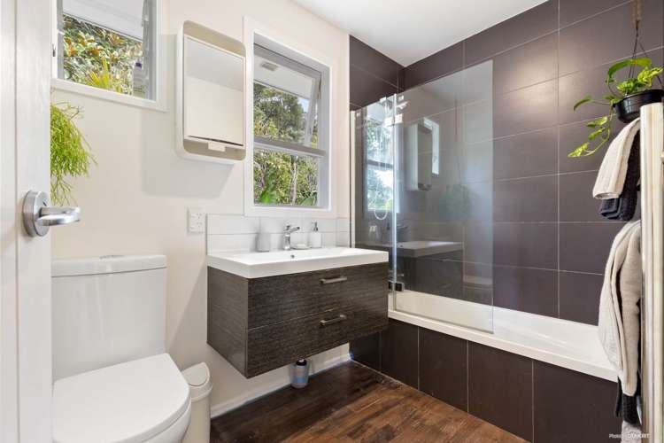 89 Warner Park Avenue Laingholm_6