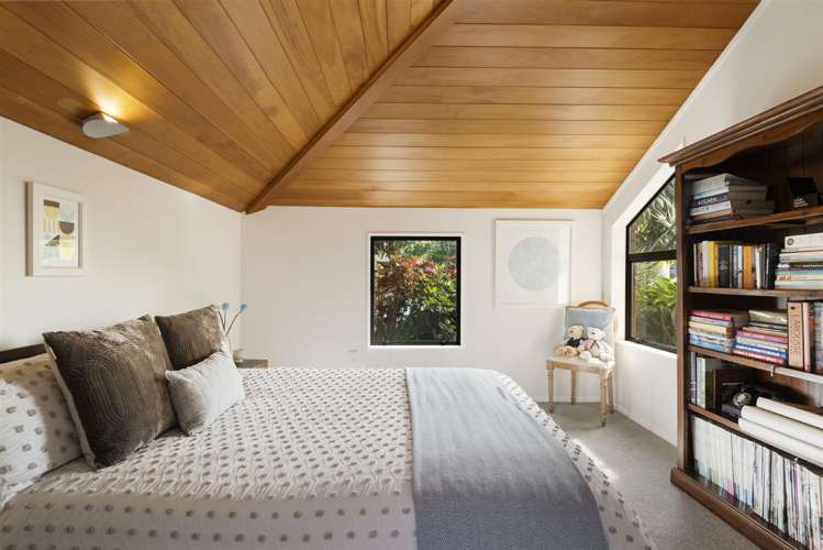 3 La Roche Place Northcote_15