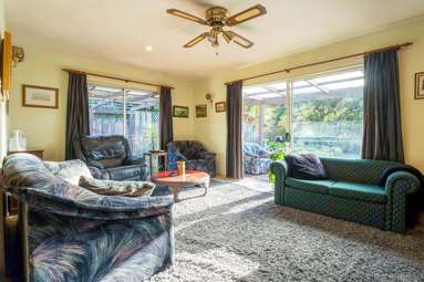 2/367A Withells Road_2