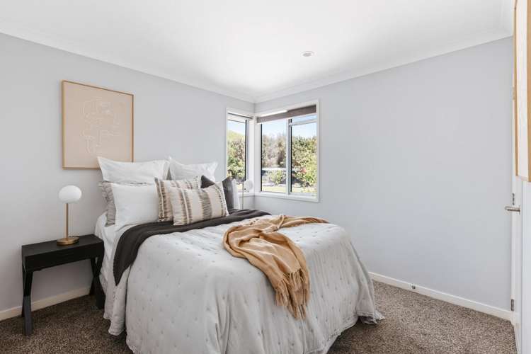 266 Lakes Boulevard Pyes Pa_17