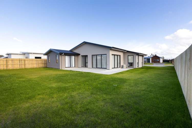 28 Rose Manor Drive Springlands_13