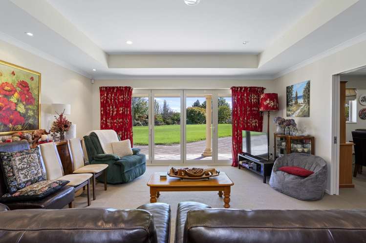 1735 Wards Road Greendale_20