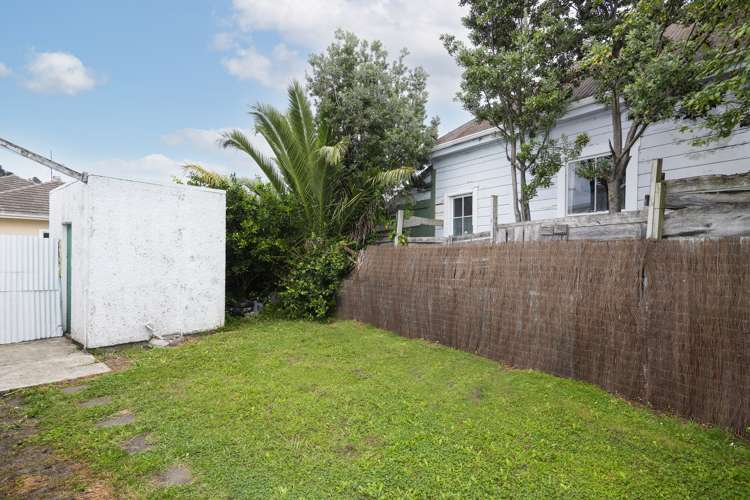 1 Parau Street Kaiti_10