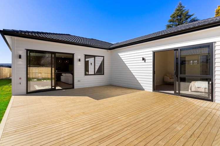 167 Otuwairoa Esplanade Opaheke_28