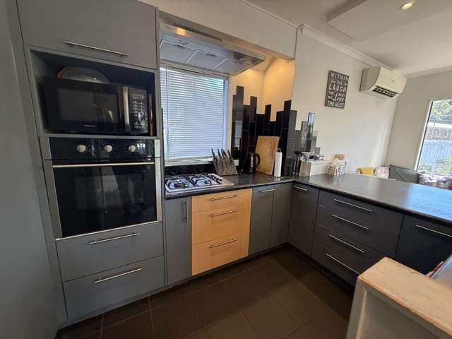 456A West Coast Road Glen Eden_4