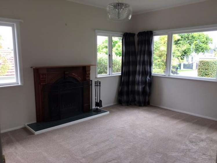 68 Beach Road Mellons Bay_7