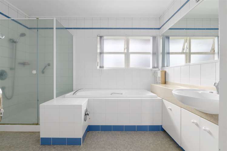 54 Carlyle Avenue Chartwell_11