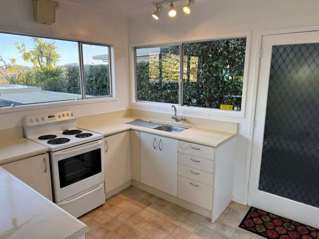 130B Paritai Drive Orakei_4