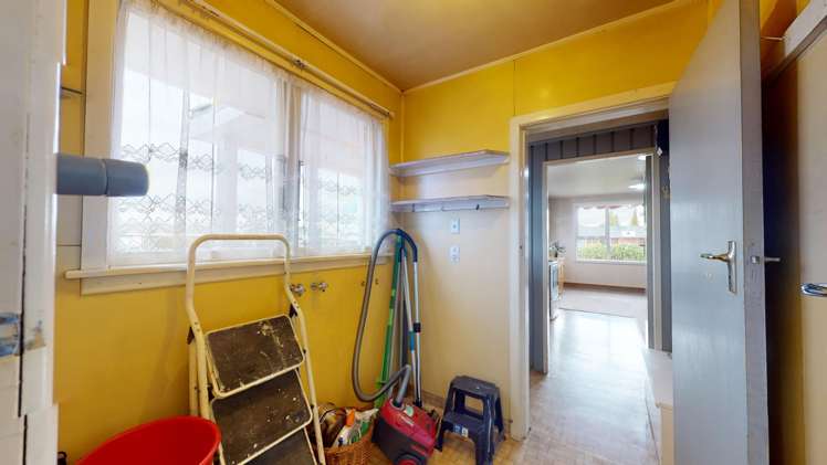 11 Reddecliffe Crescent Hampstead_14