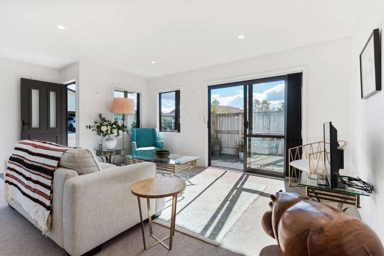 54 Ashmore Park Carterton_8