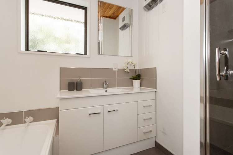 2/30 Lees Road Strowan_12