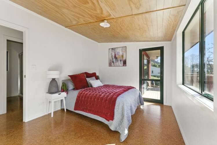 15 Robinson Road The Brook_13