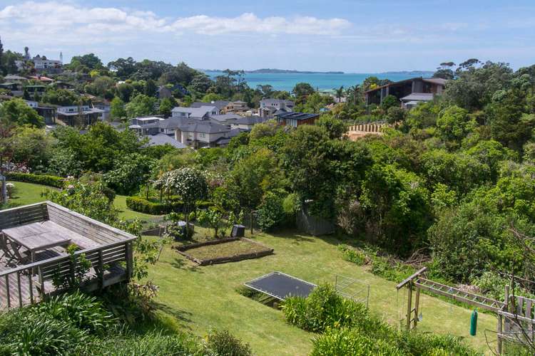 35 Mcmillan Place Mellons Bay_14