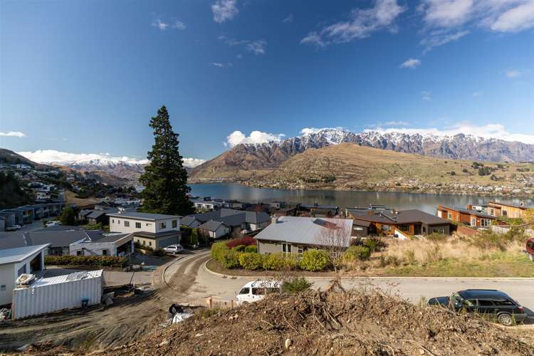 12 Saint Peters Place Queenstown_9