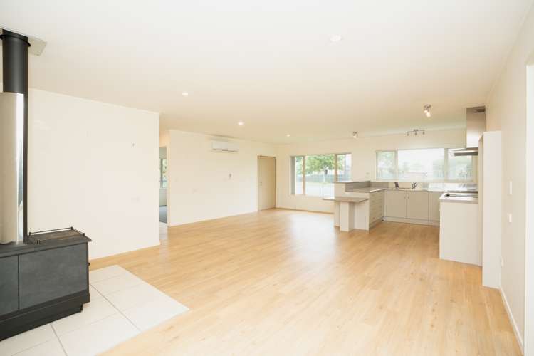 182a Tramway Road Enderley_6