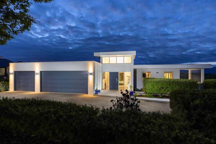 7 Golf View Close Fairhall_2