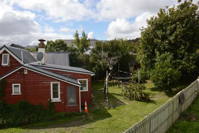 11 Bruce Terrace Akaroa_4