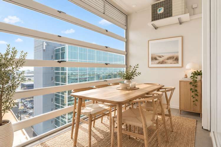 909/17 Osterley Way Manukau_1