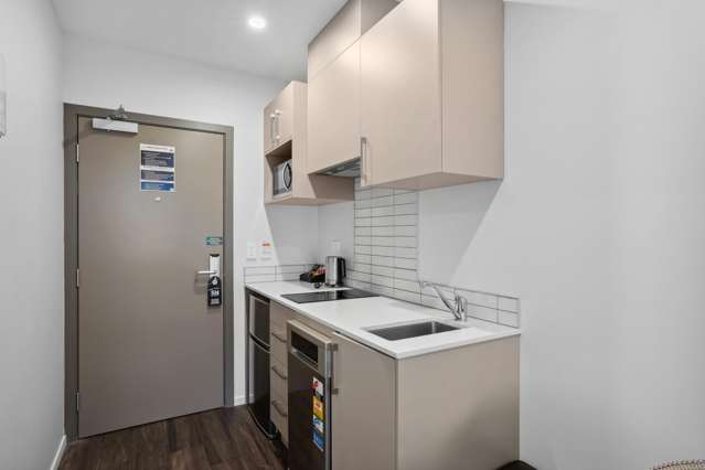 Unit 11 (Door 003) LQ, 18 Mountain Ash Drive Frankton_4