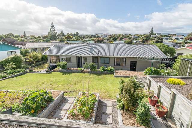 85 Queens Road Waikanae Beach_3