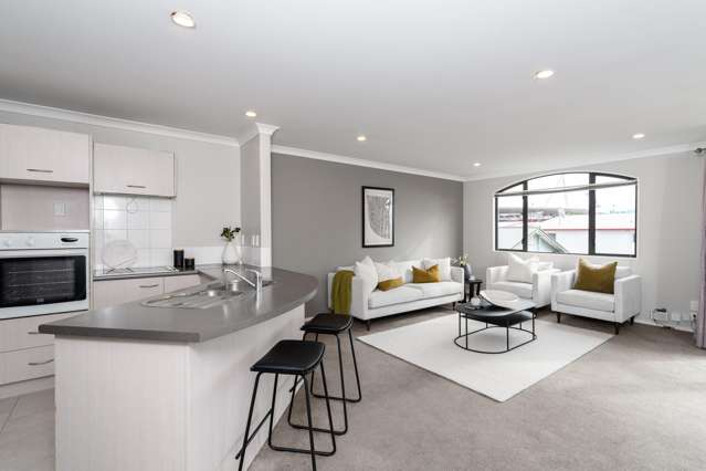 City fringe convenience, modern comfort